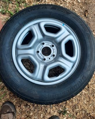 Ruota di scorta 215/65 R16  Come nuova