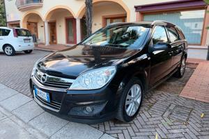 Opel Astra 1.4 16V GPL Twinport Station Wagon Enjo
