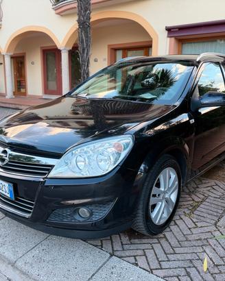 Opel Astra 1.4 16V GPL Twinport Station Wagon Enjo