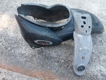 ricambio carena posteriore  per scarabeo 50