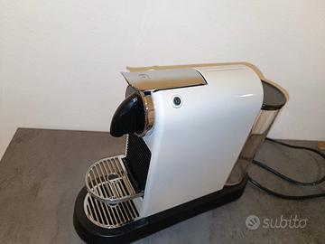 Macchina da caffè Nespresso Citiz – ottime condizi