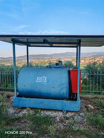 Cisterna 1000 lt con tettoia