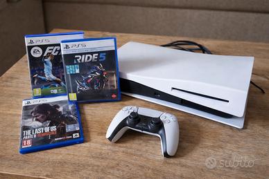 Sony Play Station 5 con accessori