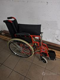 carrozzina per adulti 