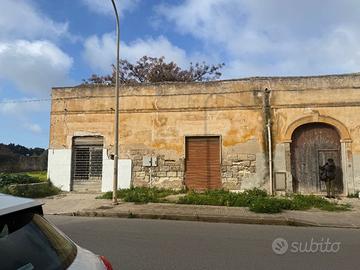 Immobile Indipendente con appezzamento di terreno