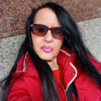 Donna italiana disposta anche per l'estero