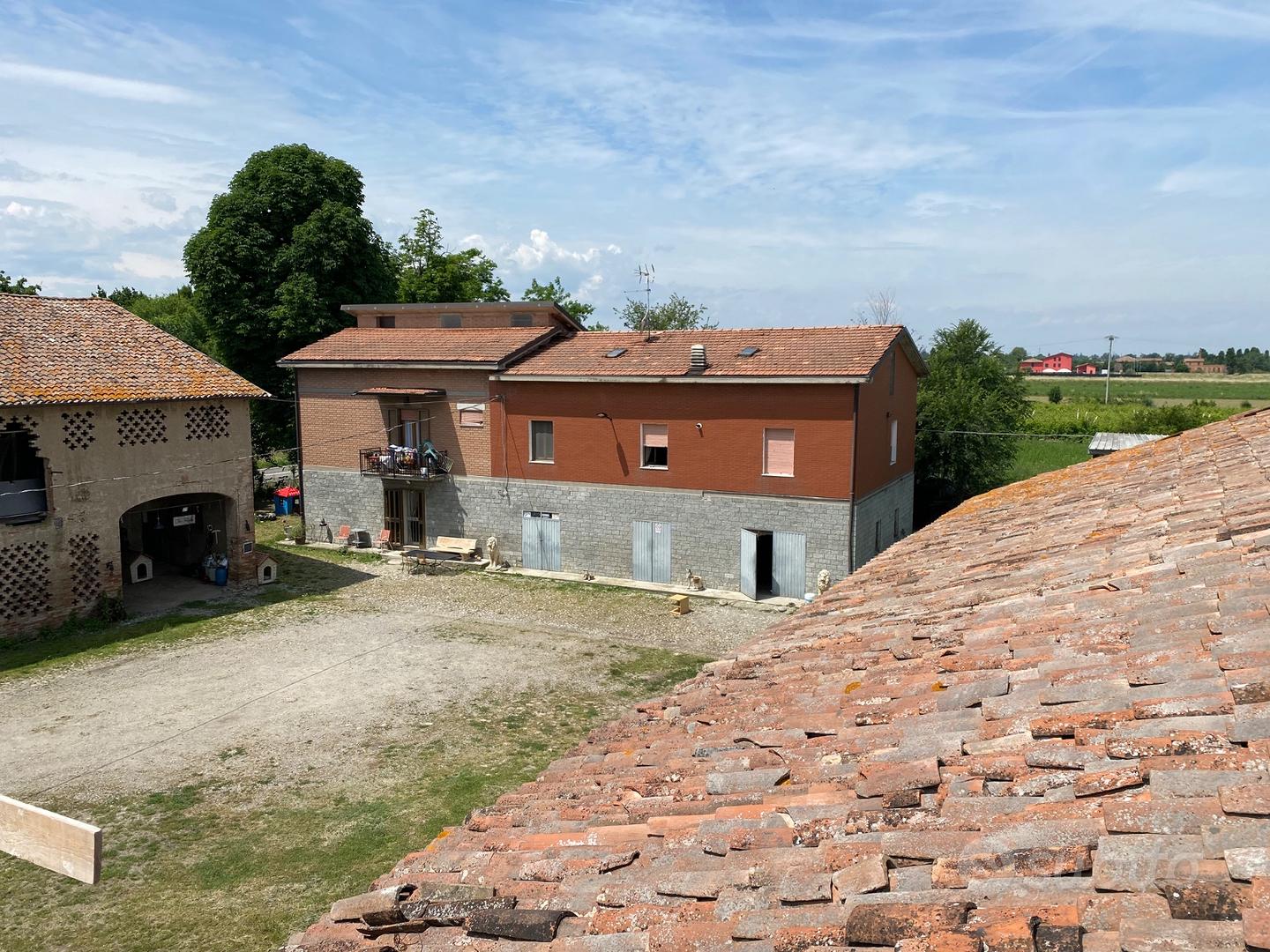 45.000 mq di terreno , casa, stalla , fienile,ecc - Vista 3