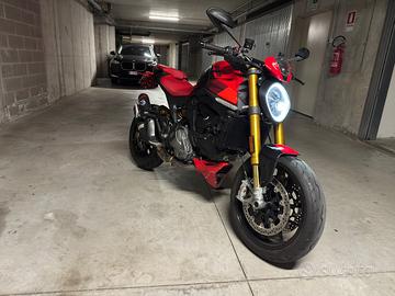 Ducati Monster 937 SP