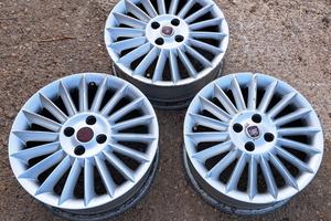 3 Cerchi in lega Fiat Grande Punto R16