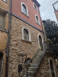Appartamento su più livello Priverno Centro