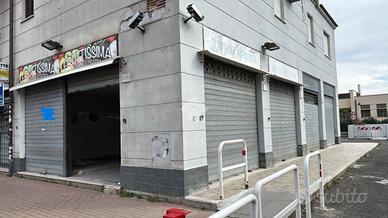 NEGOZIO A ROMA