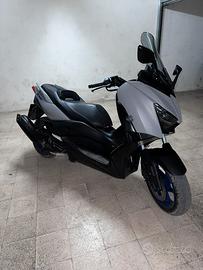 X-Max 125