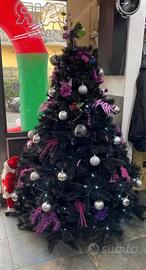albero di natale di colore nero