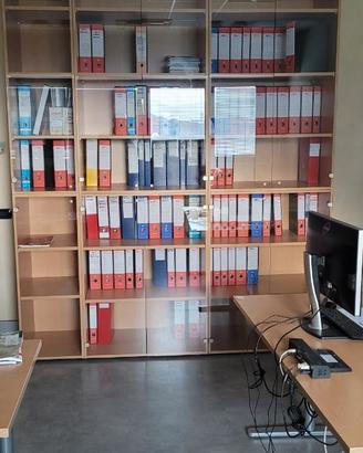 Postazioni ufficio complete