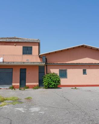 Capannone industriale - Santa Venerina