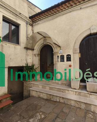 Appartamento di 95 m² con 5 locali a Tito