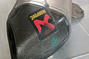 akrapovic e collettori super tenere 1200
