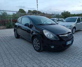 Opel Corsa 1.2 3 porte Sport