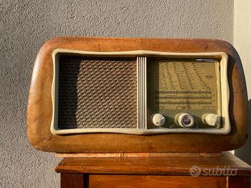 Radio a valvole UNDΑ Radio S.A. Como vintage