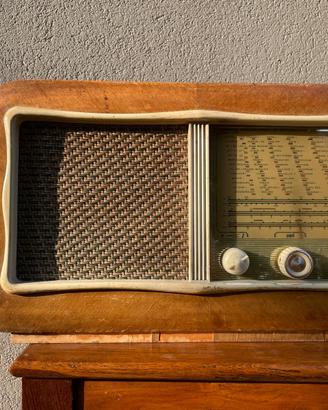 Radio a valvole UNDΑ Radio S.A. Como vintage