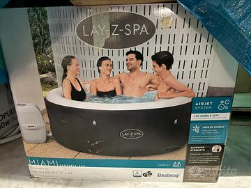 Piscina Idromassaggio