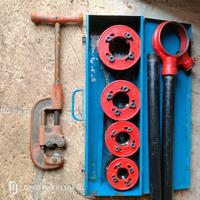 filiera e tagliatubi a cricchetto da 2 " a 1"