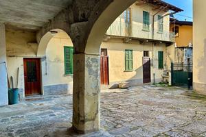 Intera Corte Lombarda