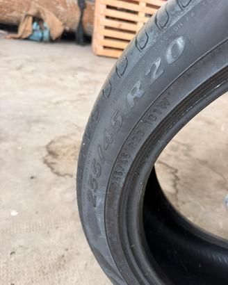 Pirelli Scoprion 255/45 R20