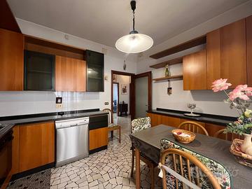 Carpenedo tre camere termoautonomo e box
