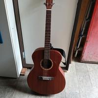 Chitarra acustica amplificabile