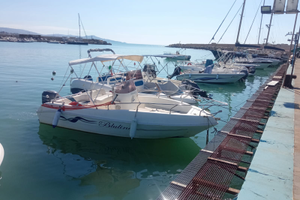 Barche disponibili carrello omologato entra leggi