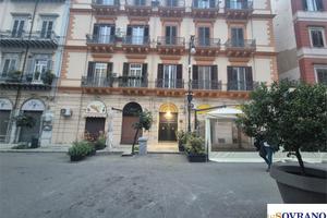 STANZA DI UFFICIO IN VIA AMARI