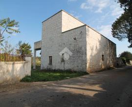 VILLA SINGOLA A OSTUNI