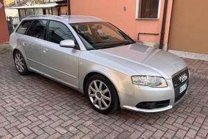 Audi A4 2.0 Tdi S-Line Perfetta