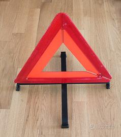 Triangolo emergenza auto