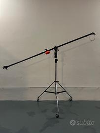 Manfrotto Giraffa Super Boom nera con stativo Cine