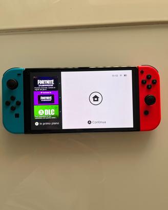 Nintendo Switch OLED+4 Giochi TOP (Pari al nuovo)