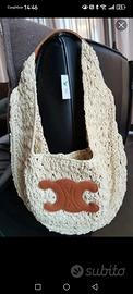 Borsa di paglia.