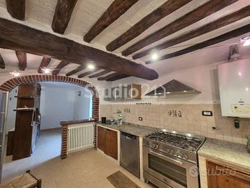 Appartamento di 90 m² con 4 locali a Figline e Inc