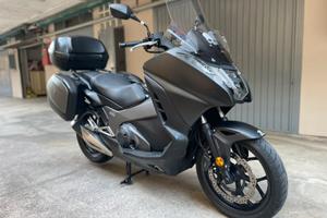 HONDA INTEGRA 750 - 05/2018 - 16.700 KM