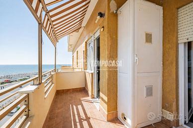 APPARTAMENTO LUMINOSO VISTA MARE