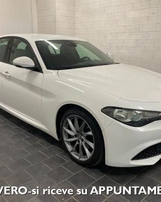 ALFA ROMEO Giulia 2.2 Turbodiesel 150 CV AT8 Bus