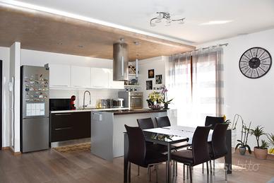 Appartamento con 4 camere in sole 6 unita'
