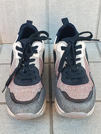 Lora Ferres Donna 38 EU