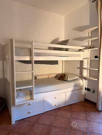letto a castello bianco con cassetti integrati