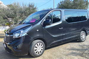 Opel Vivaro 9 posti