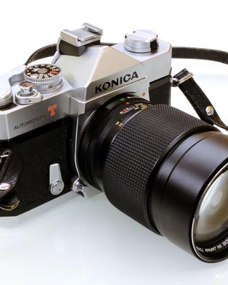 Konica Autoreflex T + raro Hexanon 135 mm F 2,5
