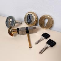 serratura Cisa cilindro europeo 65mm  BKP