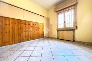 3 LOCALI A MONTODINE