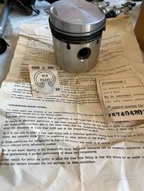 kit pistoni lancia Fulvia 818.100 72,80 nuovo